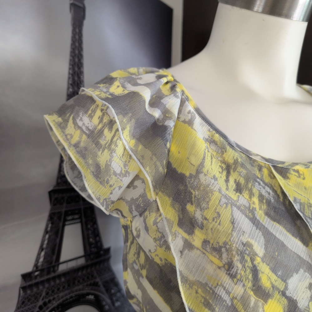 Ricki's Yellow and Gray Patterned Blouse - Picture 5 of 9